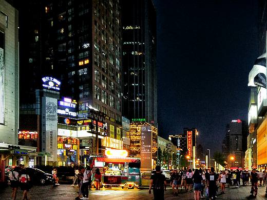 太古里打卡（个人主页-ZMjk2MDg5NDA=） - 人文/纪实摄影 - 站酷设计师范小旭er原创素材 - 站酷ZCOOL