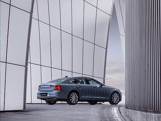 Volvo S90 附前后对比