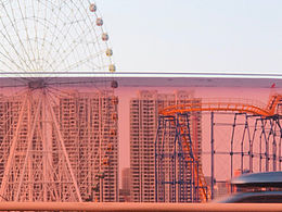 经过摩天轮🎡