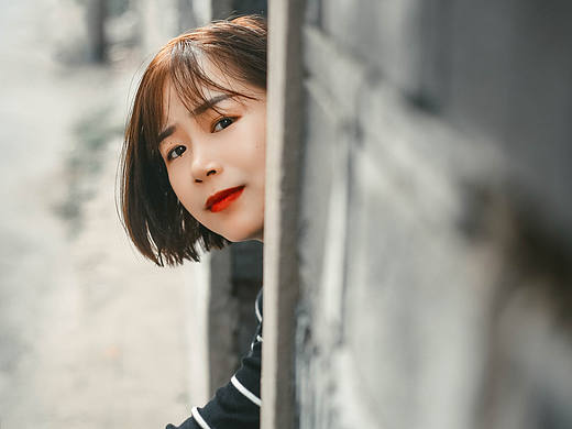 她叫鞋子