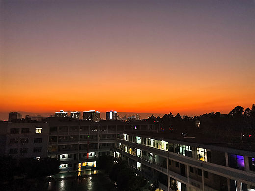 后来，月亮走了