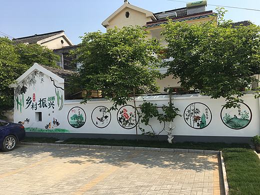 振兴乡村，垃圾分类