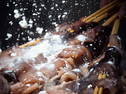 演變·始油滾出（個人主頁-ZMTUyNzI0MjA=） - 產(chǎn)品攝影 - 站酷設(shè)計師Miluliu原創(chuàng)素材 - 站酷ZCOOL