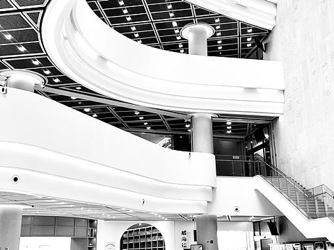 威海市圖書館（個(gè)人主頁(yè)-ZNTM5OTMzOTI=） - 人文/紀(jì)實(shí)攝影 - 站酷設(shè)計(jì)師JackSun8899原創(chuàng)素材 - 站酷ZCOOL