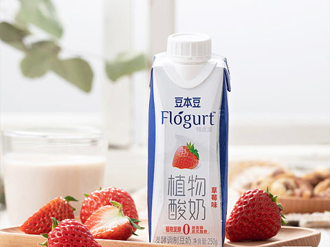 美食摄影｜#豆本豆# 拍一罐酸奶 🌀