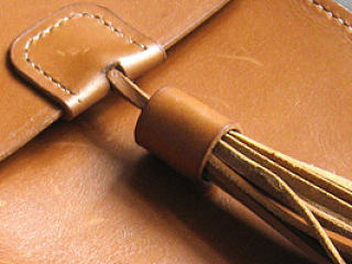 流苏包（个人主页-ZNzMxMzU2NA==） - 工艺品设计 - 站酷设计师houhoudejuzipi原创素材 - 站酷ZCOOL