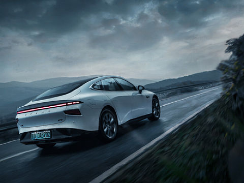 汽车摄影/修图--小鹏P7