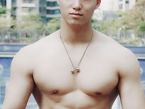 型男餐厅拍摄出片