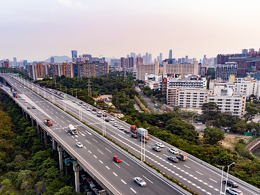 傍晚，下班了吗？