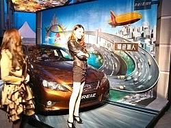 北京世贸天街&nbsp;上海商城&nbsp;&nbsp;丰田车展“棕色潮人”3D街头立体画街拍活动，金盛博创3D画团队出品
