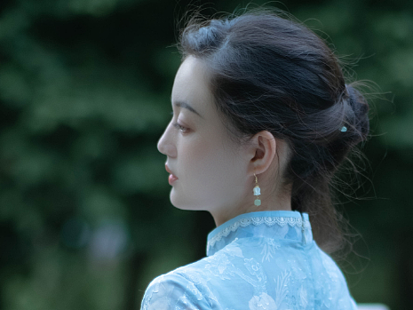 清冷旗袍