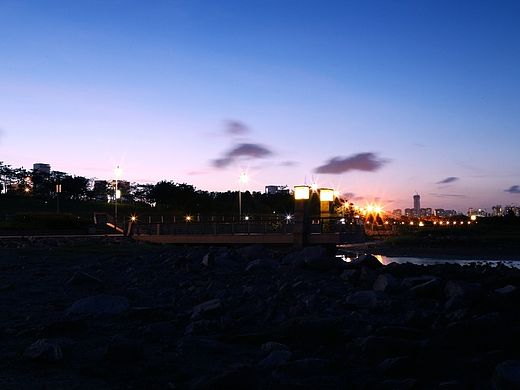 入夜前的深圳灣（個人主頁-ZMTI2MjI5Njg=） - 風(fēng)光攝影 - 站酷設(shè)計師深圳石緣影像原創(chuàng)素材 - 站酷ZCOOL