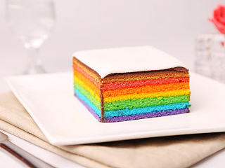 彩虹海绵蛋糕