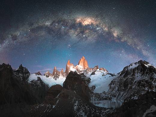 雪山星空