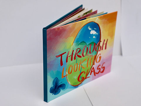 爱丽丝梦游仙境绘本