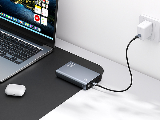 亚马逊充电宝的高级A+渲染排版