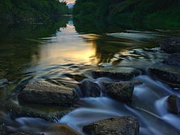 龍門(mén)路溪河