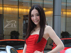 清新气质女车模