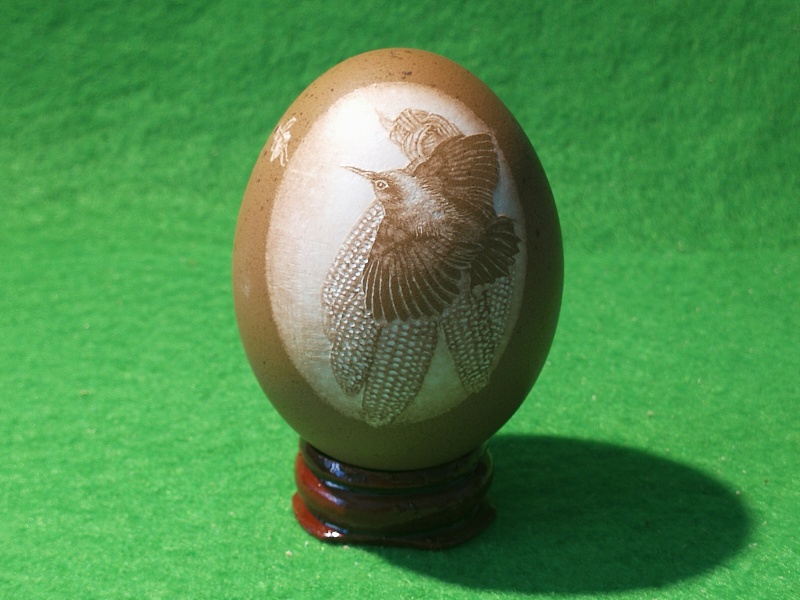 九龙图鸵鸟蛋雕