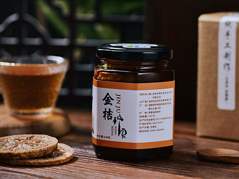 粘稠稠的膏体。