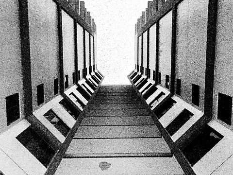 疑似列车，然而并不是。（个人主页-ZMjI1MDU1NDA=） - 环境/建筑摄影 - 站酷设计师爱喝水的小鹿原创素材 - 站酷ZCOOL