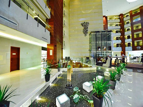 观澜格兰云天大酒店