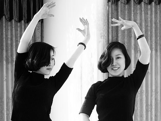 人物攝影（個(gè)人主頁(yè)-ZMTUwNTg3MTI=） - 人像攝影 - 站酷設(shè)計(jì)師小魚愛(ài)設(shè)計(jì)原創(chuàng)素材 - 站酷ZCOOL