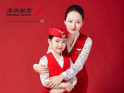 写真_空姐制服亲子照