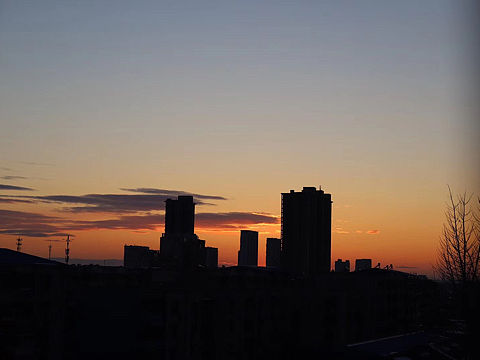城市夕阳剪影