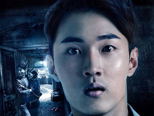 惊魂绣花鞋（个人主页-ZMjA1NDAyMDQ=） - 海报 - 站酷设计师蜕变11原创素材 - 站酷ZCOOL