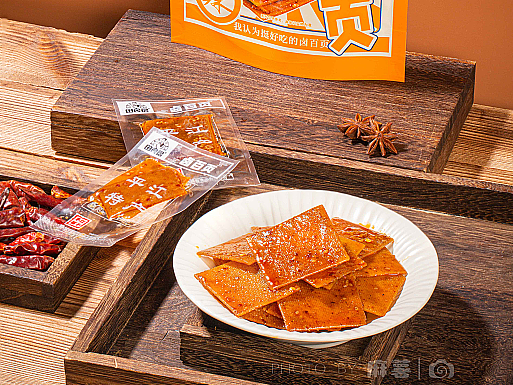 美食摄影/豆干 豆片零食 速食 豆制品 复古详情图