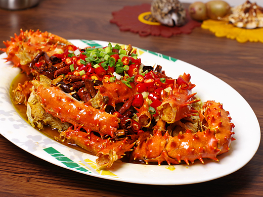 麻辣酸菜沸腾帝王蟹
