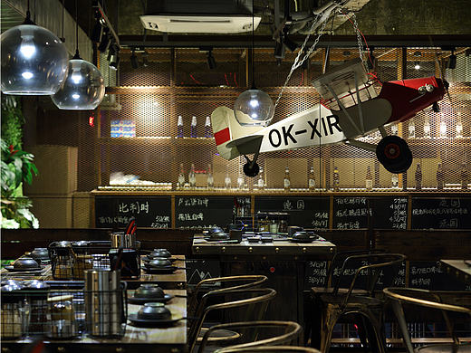 【餐饮空间设计】一群90后孵化了一个烤肉店，也许会颠覆你的认知…