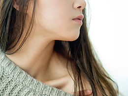 我还是很喜欢你，像聒噪的秘密，千言万语