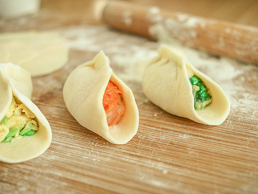 包饺子