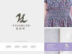 继续上女装LOGO