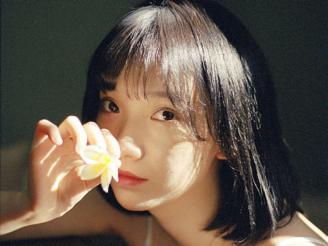 安静的阳光洒满心头（个人主页-ZNDEwNTM1NDg=） - 人像摄影 - 站酷设计师nigoliu原创素材 - 站酷ZCOOL