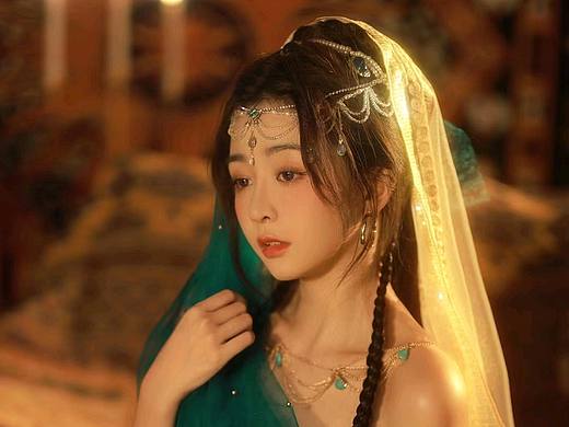 异域风情少女写真