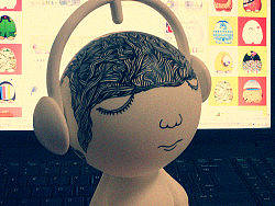 双面的咪咕小盆友