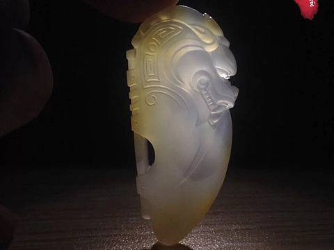 《府上有龙》