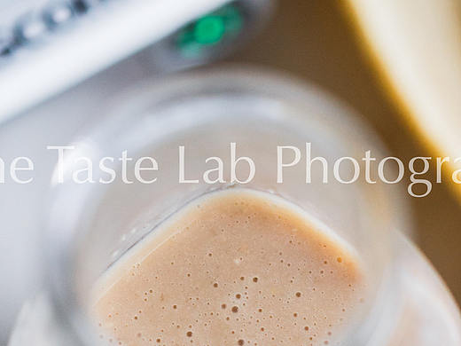 食摄——巧克力香蕉麦片早餐奶昔