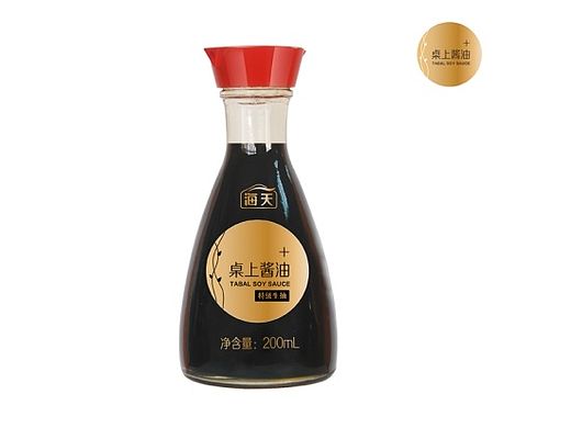 桌上酱油