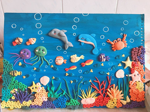 《海洋世界》