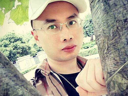 作家杨大侠杨科校园写真，品味初夏的味道