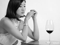 低调的诱惑-黑白人像