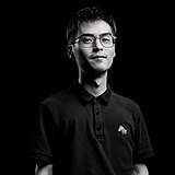 留胡子的疯叔的头像