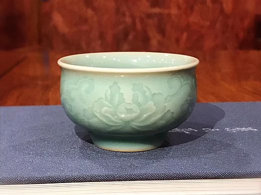 青瓷手工杯