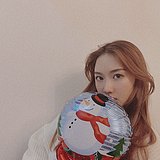 吃草莓的塔塔的头像