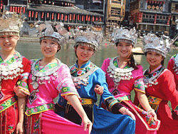 用IM做了一個動畫，第一次摸索，依舊拿我的姐妹開刀（個人主頁-ZMTg5OTM4OA==） - 宣傳物料 - 站酷設(shè)計師5umm1r原創(chuàng)素材 - 站酷ZCOOL