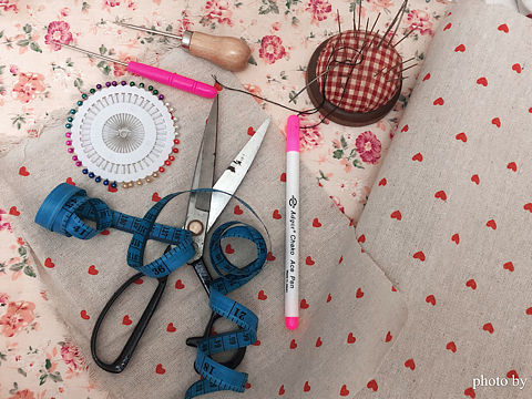 波点麻布连衣裙